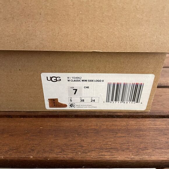 UGG Classic Mini Side Logo II Chestnut Women Size 7 - Picture 11 of 15